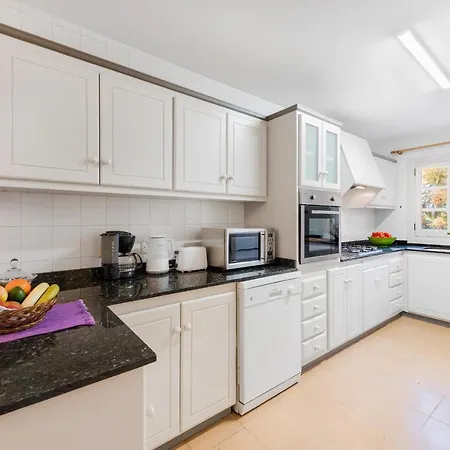 Pinsa - Capritxo * Порт-де-Польєнса